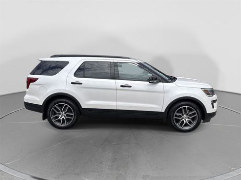 Used 2018 Ford Explorer Sport w/ Equipment Group 401A AWD/4WD image 7
