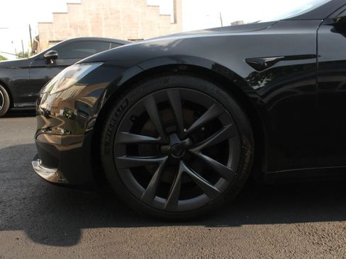 Used 2022 Tesla Model S Plaid AWD/4WD image 5