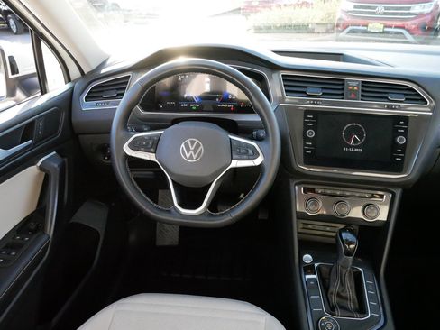 Certified 2024 Volkswagen Tiguan S image 9