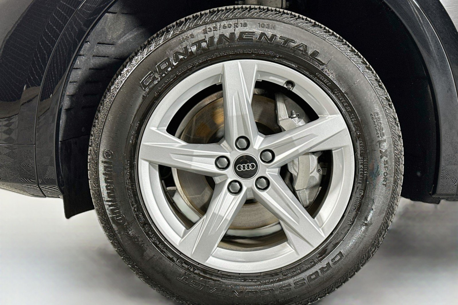 Used 2023 Audi Q5 2.0T Premium w/ Convenience Package AWD/4WD image 11