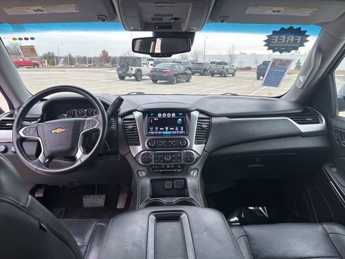 Used 2018 Chevrolet Suburban LT image 37