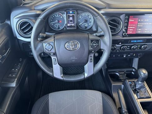 Certified 2021 Toyota Tacoma TRD Off-Road w/ Technology Package AWD/4WD image 13