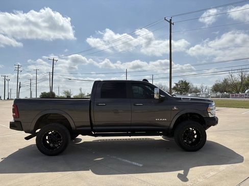 Used 2022 RAM 2500 Laramie AWD/4WD image 6