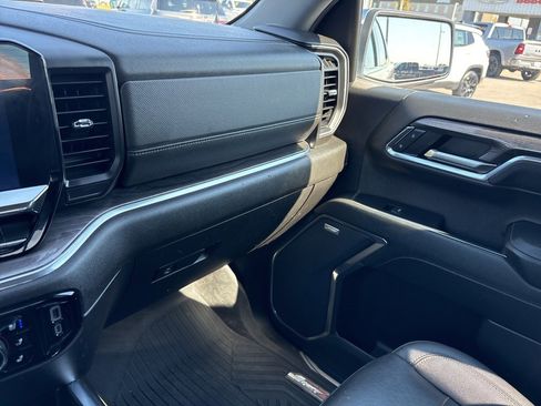 Used 2024 Chevrolet Silverado 1500 LTZ image 20