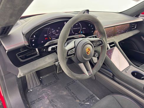 Used 2023 Porsche Taycan GTS image 10