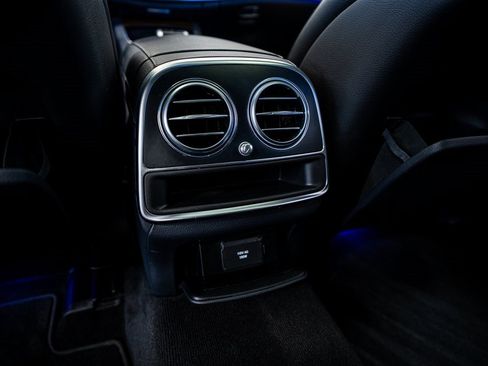 Used 2015 Mercedes-Benz S 550 Sedan image 55