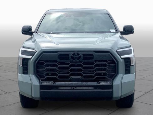 Used 2025 Toyota Tundra Limited w/ TRD Off-Road Package AWD/4WD image 4
