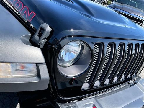 Used 2021 Jeep Wrangler Unlimited Rubicon w/ Safety Group AWD/4WD image 31