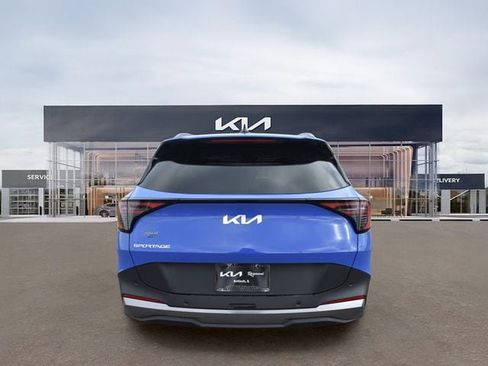 New 2026 Kia Sportage EX w/ EX Panorama Roof Package FWD image 5