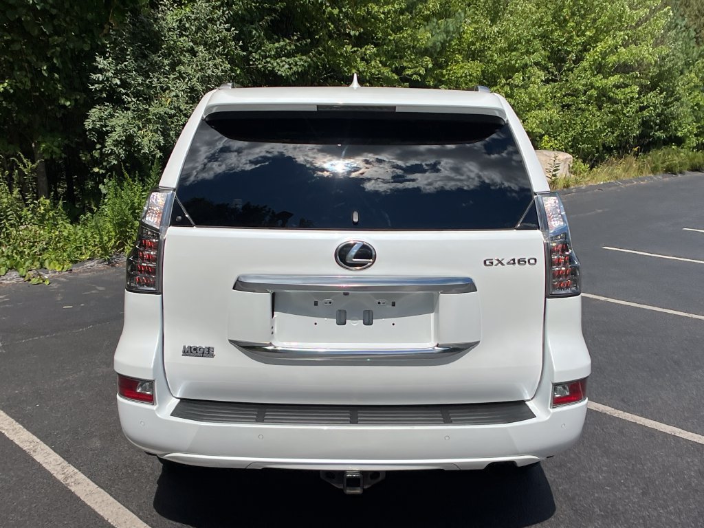 Used 2021 Lexus GX 460 Premium w/ Premium Package AWD/4WD image 4