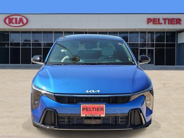 New 2026 Kia K4 GT-Line w/ GT-Line Sunroof Package FWD image 2