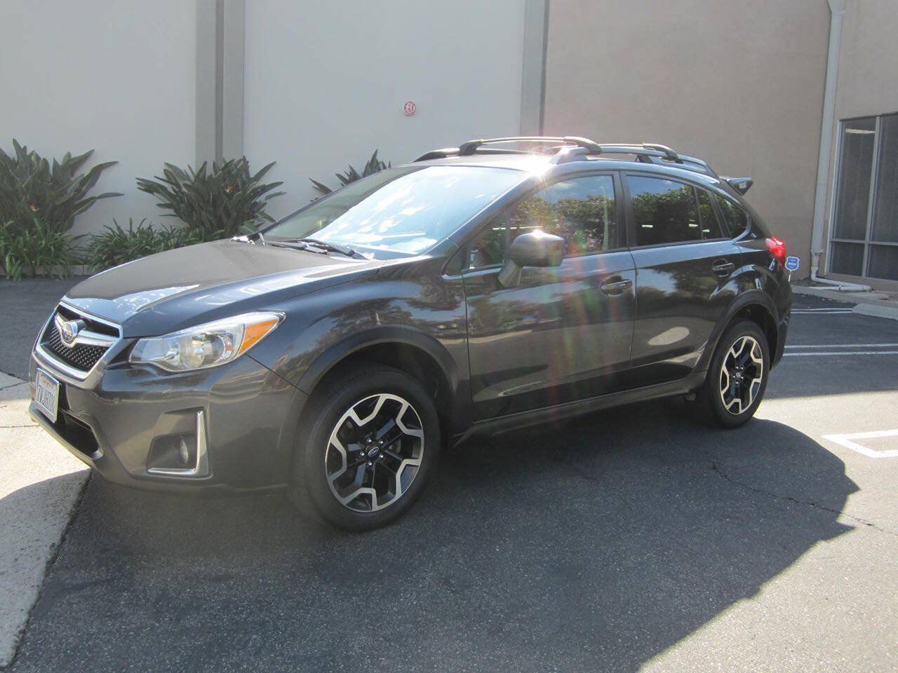 Used 2017 Subaru Crosstrek 2.0i AWD/4WD image 6