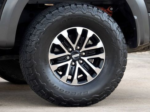 Used 2020 Ford F150 Raptor w/ Equipment Group 802A Luxury AWD/4WD image 25