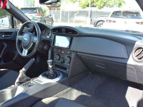 Used 2016 Subaru BRZ Premium image 11