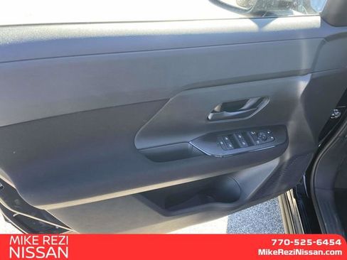 New 2026 Nissan Kicks S image 11