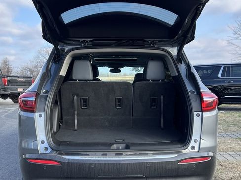 Used 2021 Buick Enclave Essence w/ Sound and Sites Package image 24