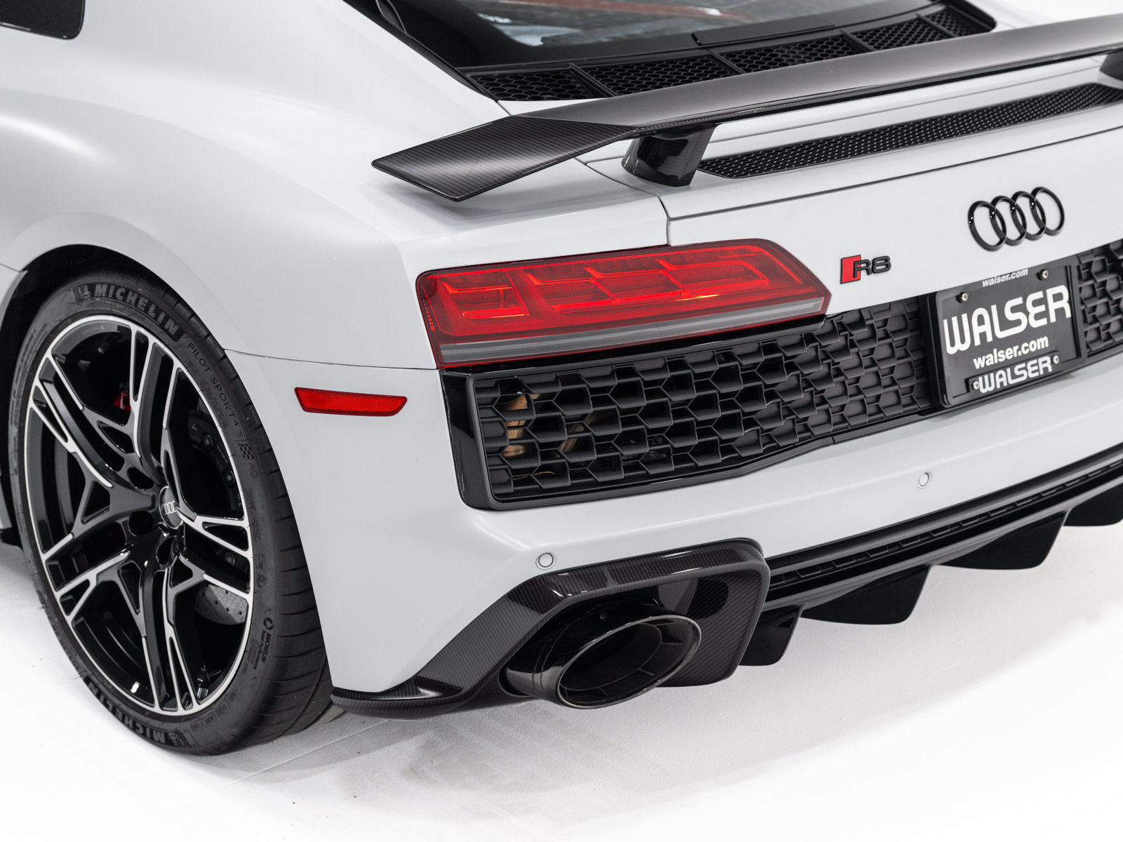 Used 2023 Audi R8 V10 performance AWD/4WD image 19