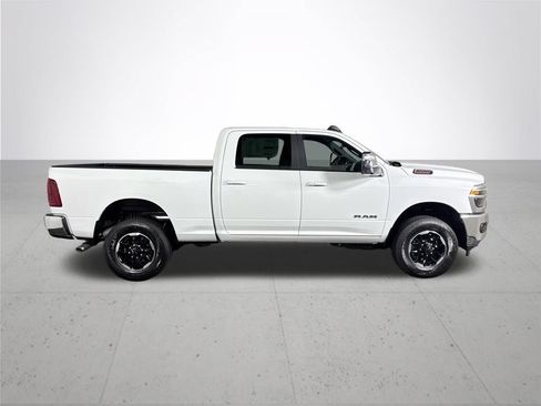 New 2026 RAM 2500 Laramie AWD/4WD image 5
