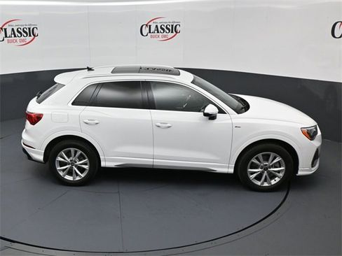 Used 2021 Audi Q3 2.0T Premium w/ Convenience Package image 22