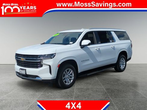 Used 2022 Chevrolet Suburban LT w/ Luxury Package image 1