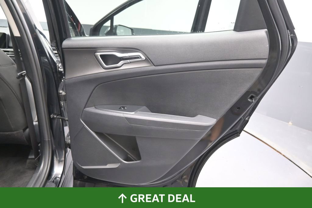 Used 2026 Kia Sportage LX FWD image 23