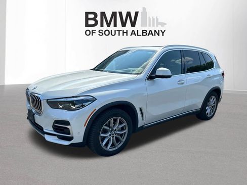 Used 2023 BMW X5 xDrive40i w/ Premium Package AWD/4WD image 2