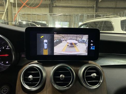 Used 2022 Mercedes-Benz GLC 300 4MATIC image 6