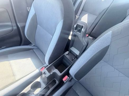Used 2024 Nissan Versa SV FWD image 18