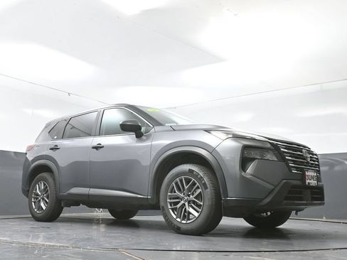 Used 2024 Nissan Rogue S FWD image 48