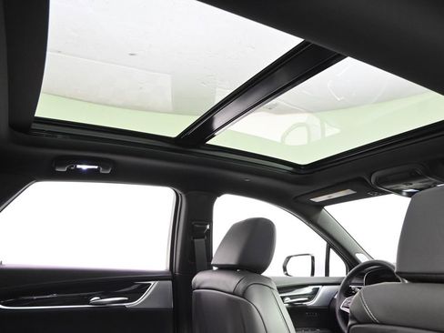 New 2026 Cadillac XT5 Premium Luxury w/ Driver Assist Package image 17