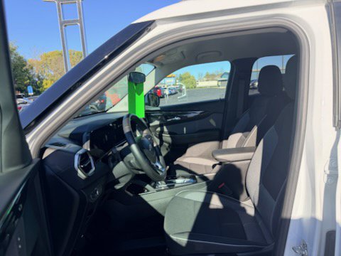 Used 2024 Chevrolet TrailBlazer LT w/ LT Cold Weather Package AWD/4WD image 9