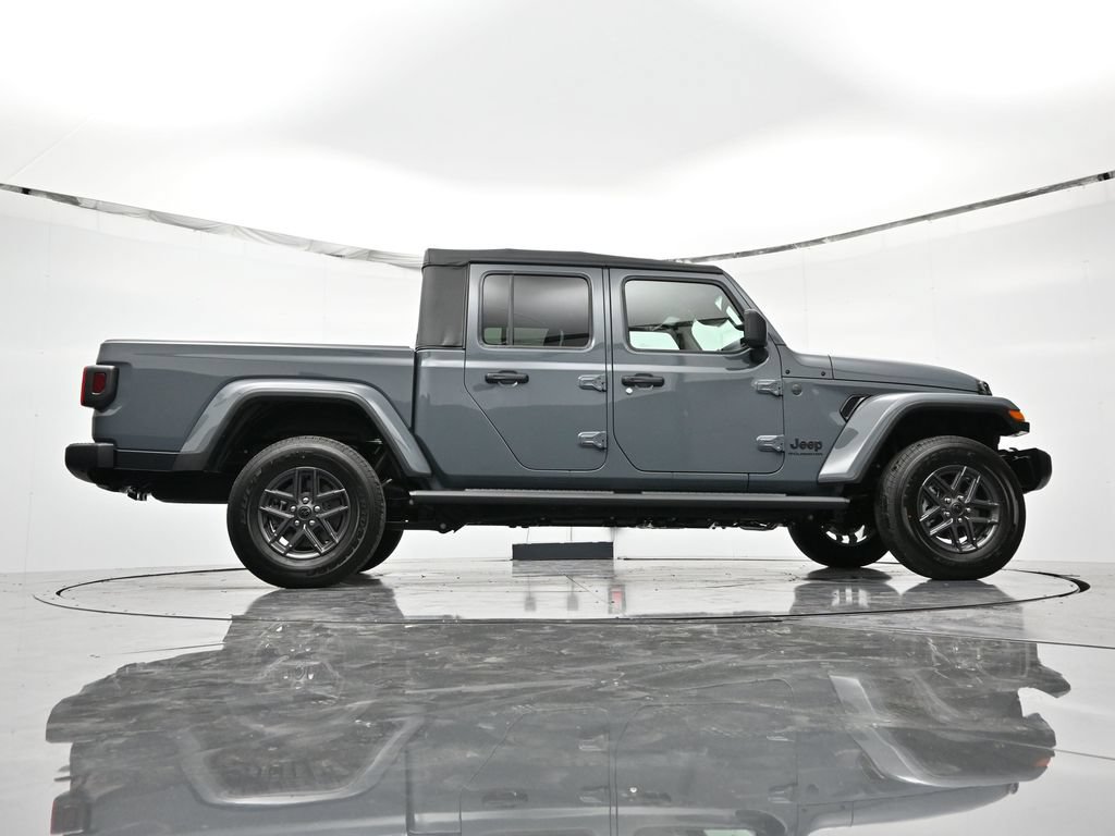 New 2026 Jeep Gladiator Sport AWD/4WD image 38