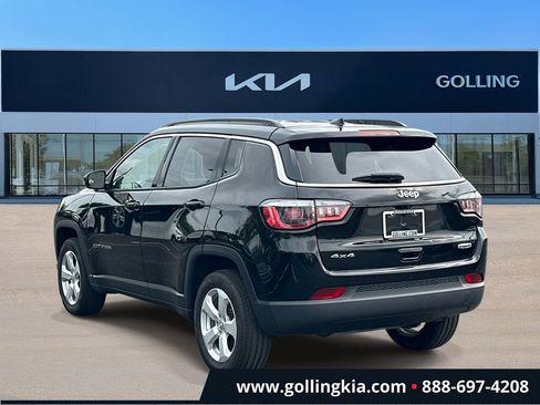 Used 2019 Jeep Compass Latitude w/ Cold Weather Group AWD/4WD image 4