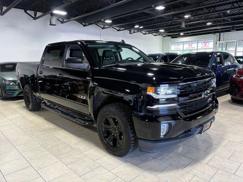 Used 2017 Chevrolet Silverado 1500 LTZ Z71 w/ LTZ Plus Package AWD/4WD image 4