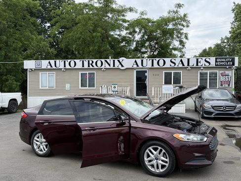 Used 2013 Ford Fusion SE FWD image 22