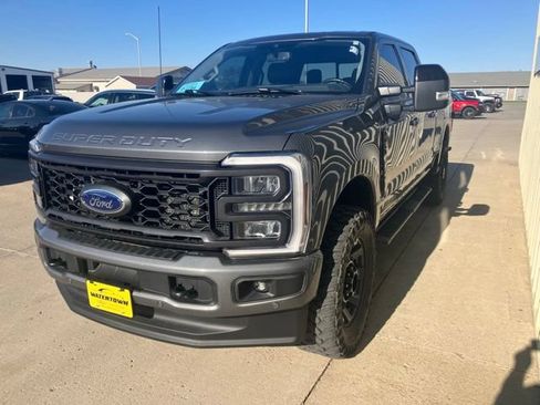 Used 2024 Ford F350 Lariat w/ Lariat Ultimate Package AWD/4WD image 6