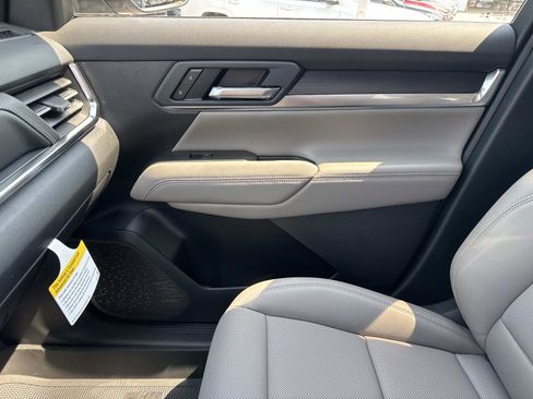 New 2026 GMC Terrain Elevation w/ Elevation Premium Package FWD image 24