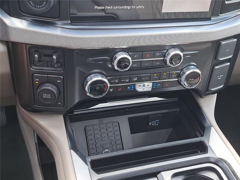 New 2026 Ford F350 Platinum w/ Platinum Plus Package image 30