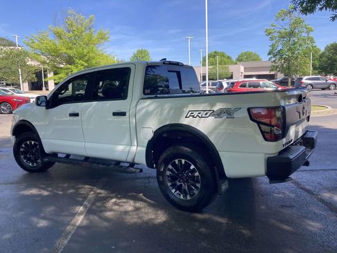 Used 2024 Nissan Titan PRO-4X w/ Pro-4x Convenience Package AWD/4WD image 4
