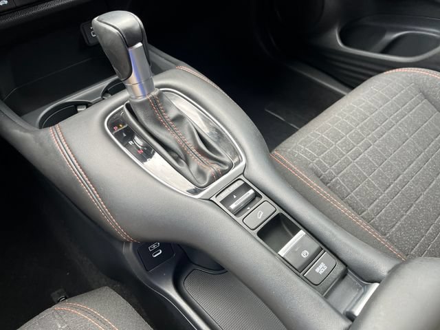 Certified 2025 Honda HR-V Sport image 28