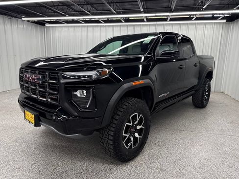 Used 2024 GMC Canyon AT4X AWD/4WD image 3