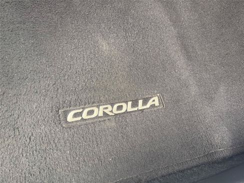 Used 2021 Toyota Corolla SE FWD image 24