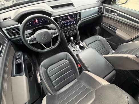 Used 2021 Volkswagen Atlas Cross Sport SEL Premium AWD/4WD image 9