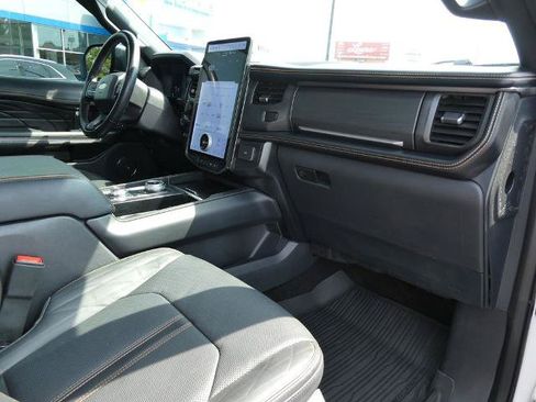 Certified 2023 Ford Expedition Platinum AWD/4WD image 14