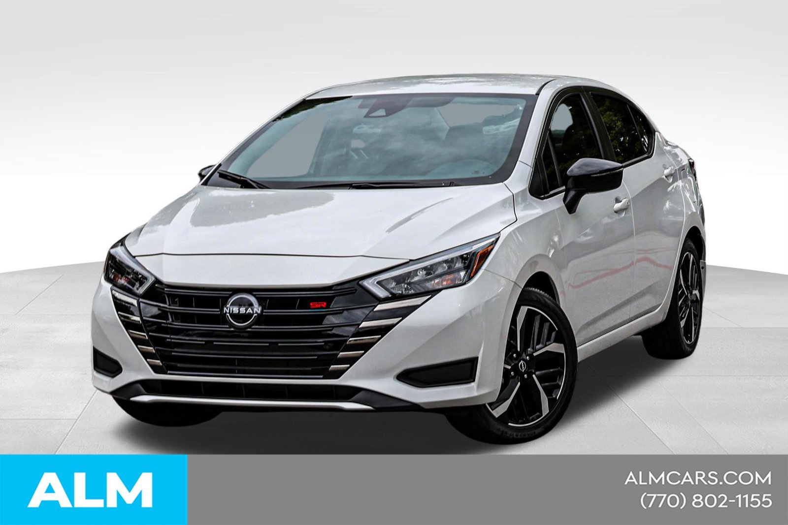 Certified 2025 Nissan Versa SR w/ Trunk Package FWD image 1
