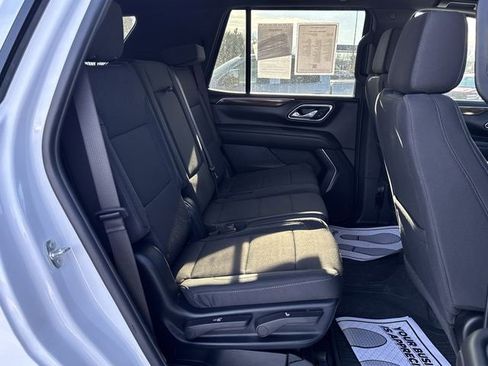 Used 2024 GMC Yukon SLE w/ LPO, Floor Liner Package image 27