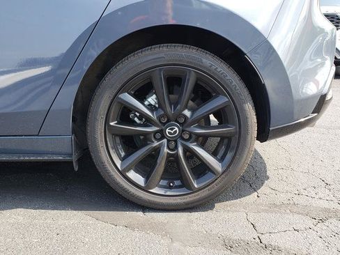 Certified 2025 MAZDA MAZDA3 Carbon AWD/4WD image 10