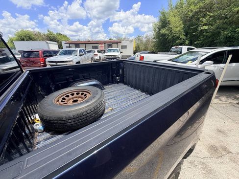 Used 2020 Chevrolet Silverado 1500 Custom w/ Custom Value Package RWD image 8