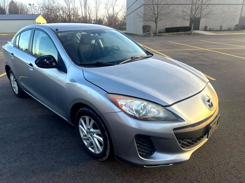 Used 2013 MAZDA MAZDA3 i Touring image 3