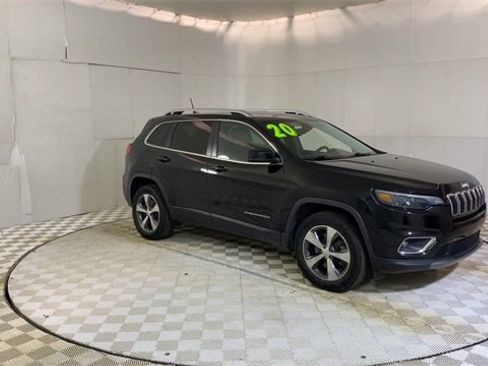 Used 2020 Jeep Cherokee Limited image 2
